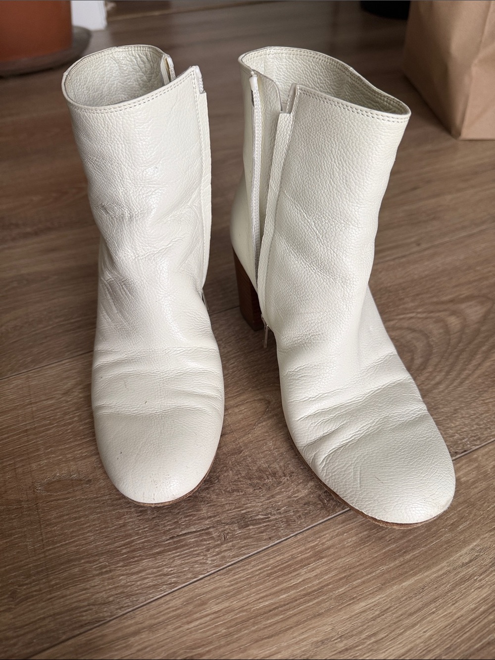 Vince women’s Cream Leather Ankle Boots - Classic Zip Side Style